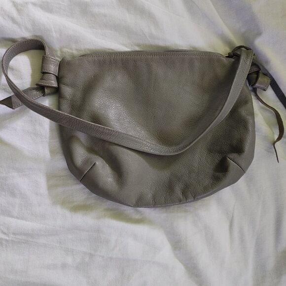 Erin Templeton Recycled Leather bag - Picture 1 of 3